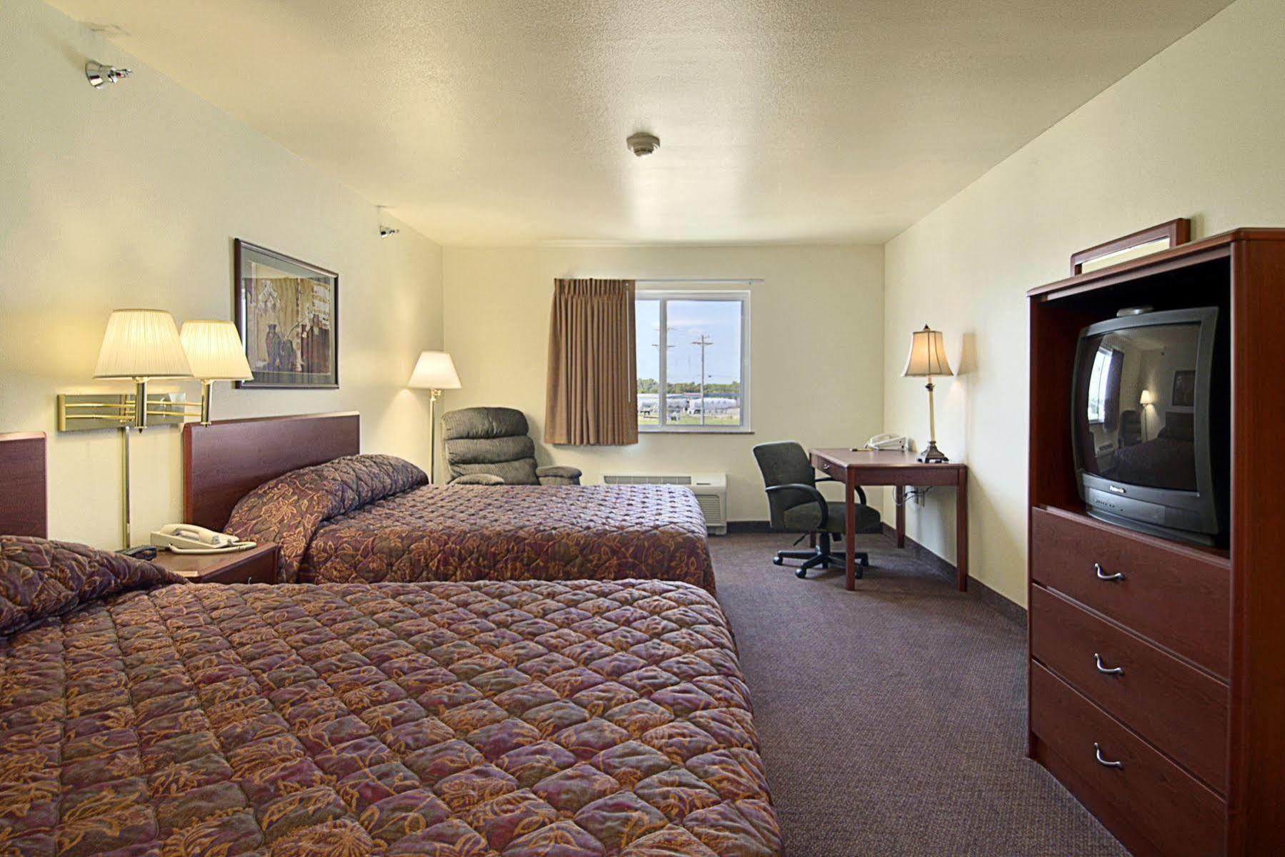 Super 8 By Wyndham Iola Ks Hotel Kültér fotó